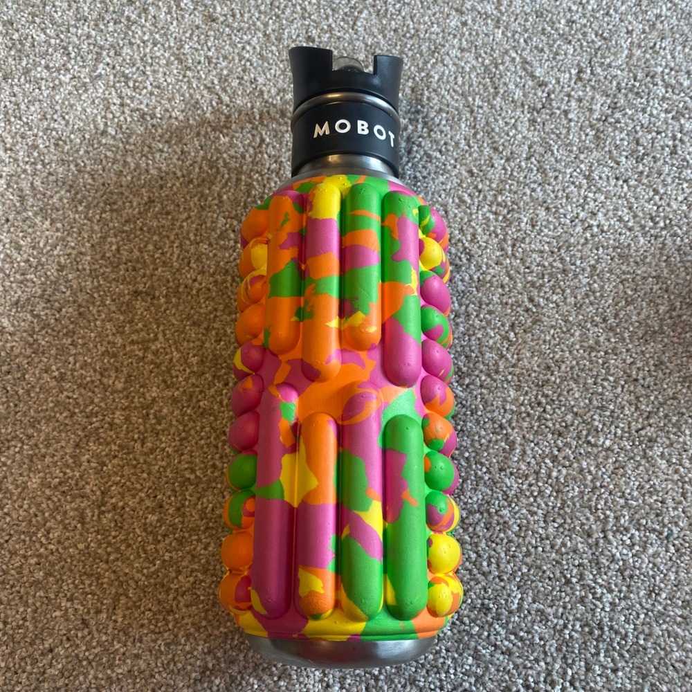 MOBOT Grace‎ 27oz Foam Roller Water Bottle Stainless Steel Multi Color Camo Pink